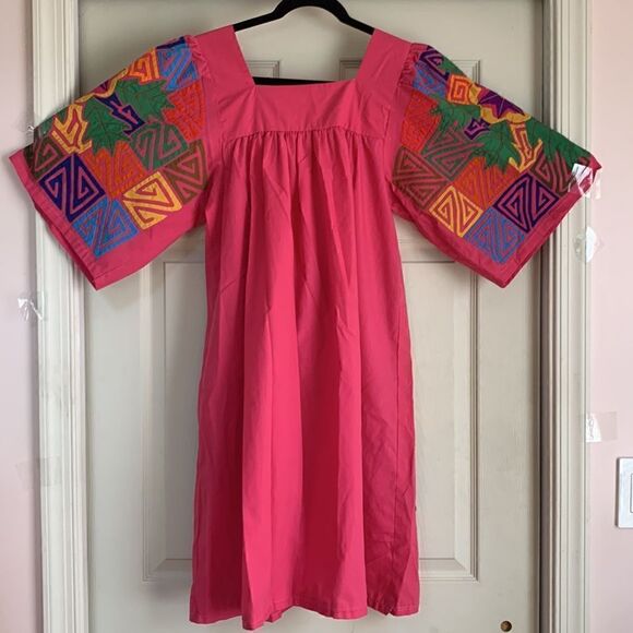 Mumu Caftan Lounge Dress Hand Appliquéd Exquisite Pink Birds - Picture 2 of 14